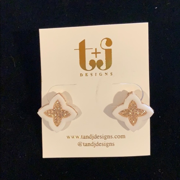 Gold & Off White Post Earrings- Sparkle!! - Picture 1 of 3